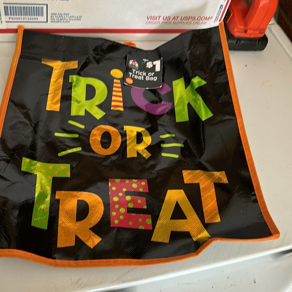 NWT Happy Halloween Witch Bundle Lights Tote Bag Socks Rustic Witch Legs Decor